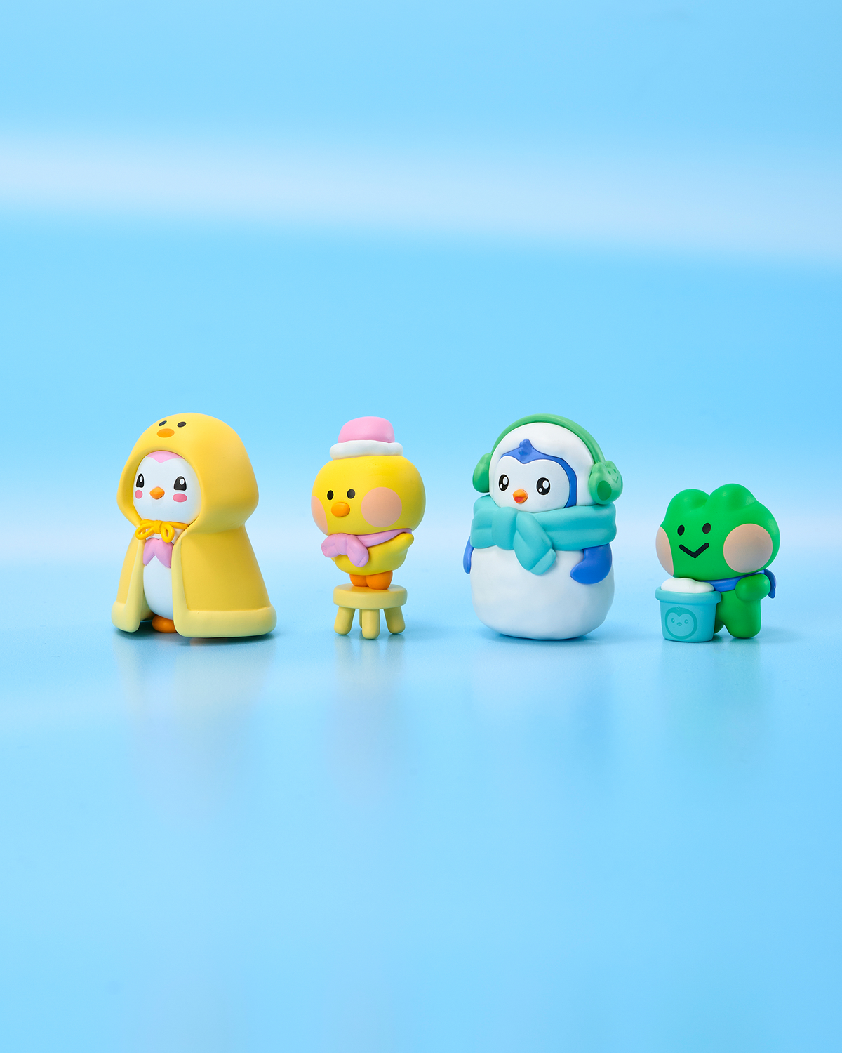 LINE FRIENDS minini x Pudgy Penguins Collectible Figure Set