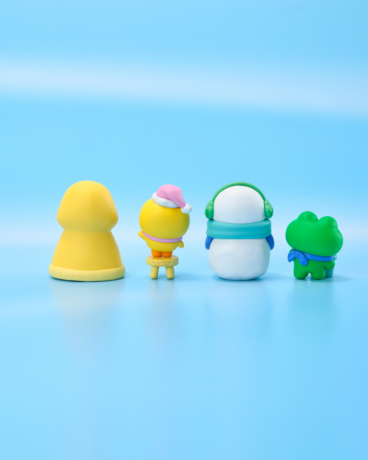 LINE FRIENDS minini x Pudgy Penguins Collectible Figure Set