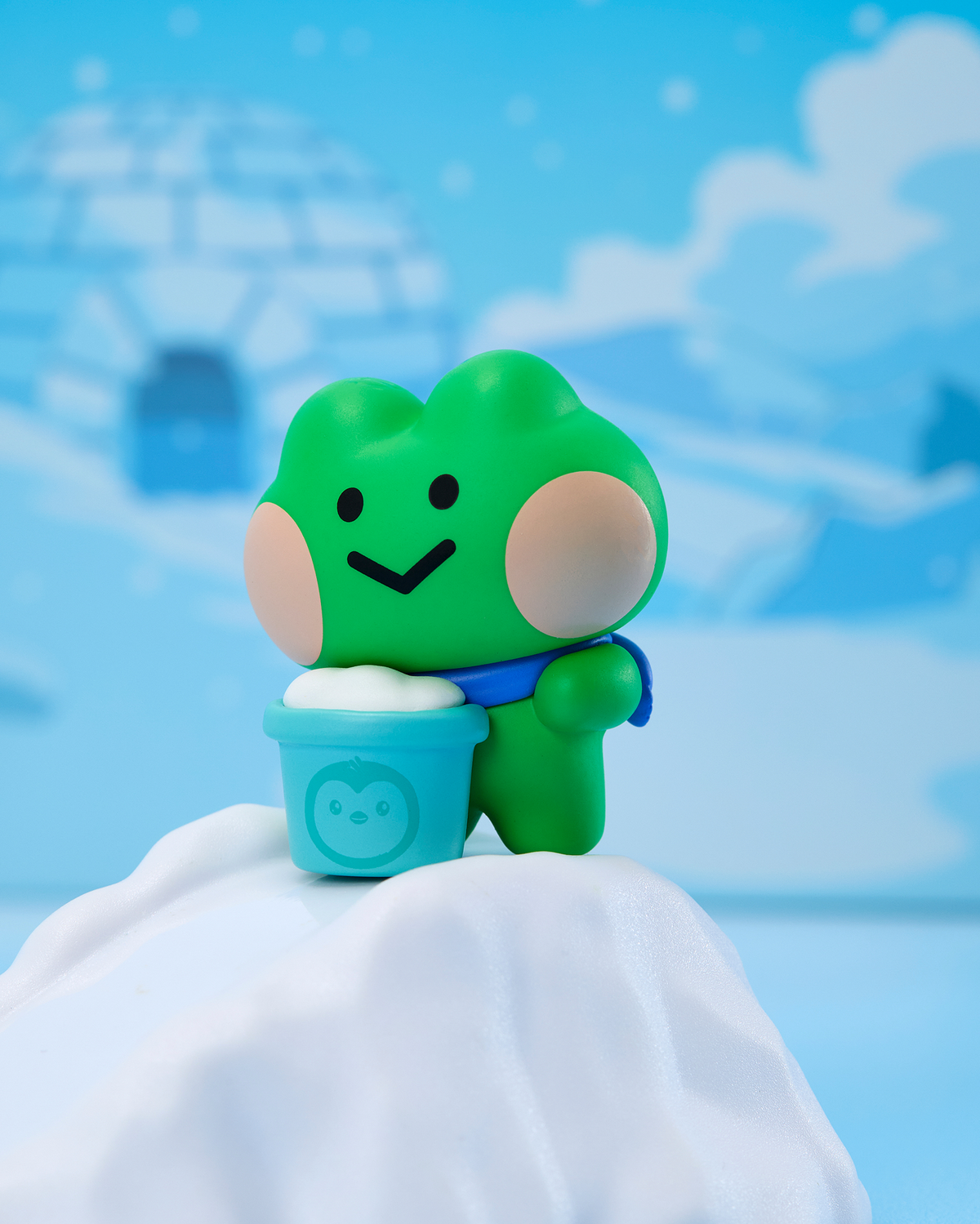 LINE FRIENDS minini x Pudgy Penguins Collectible Figure Set